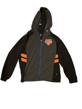 NBA New York Knicks Zip Up Size: Large hole on front